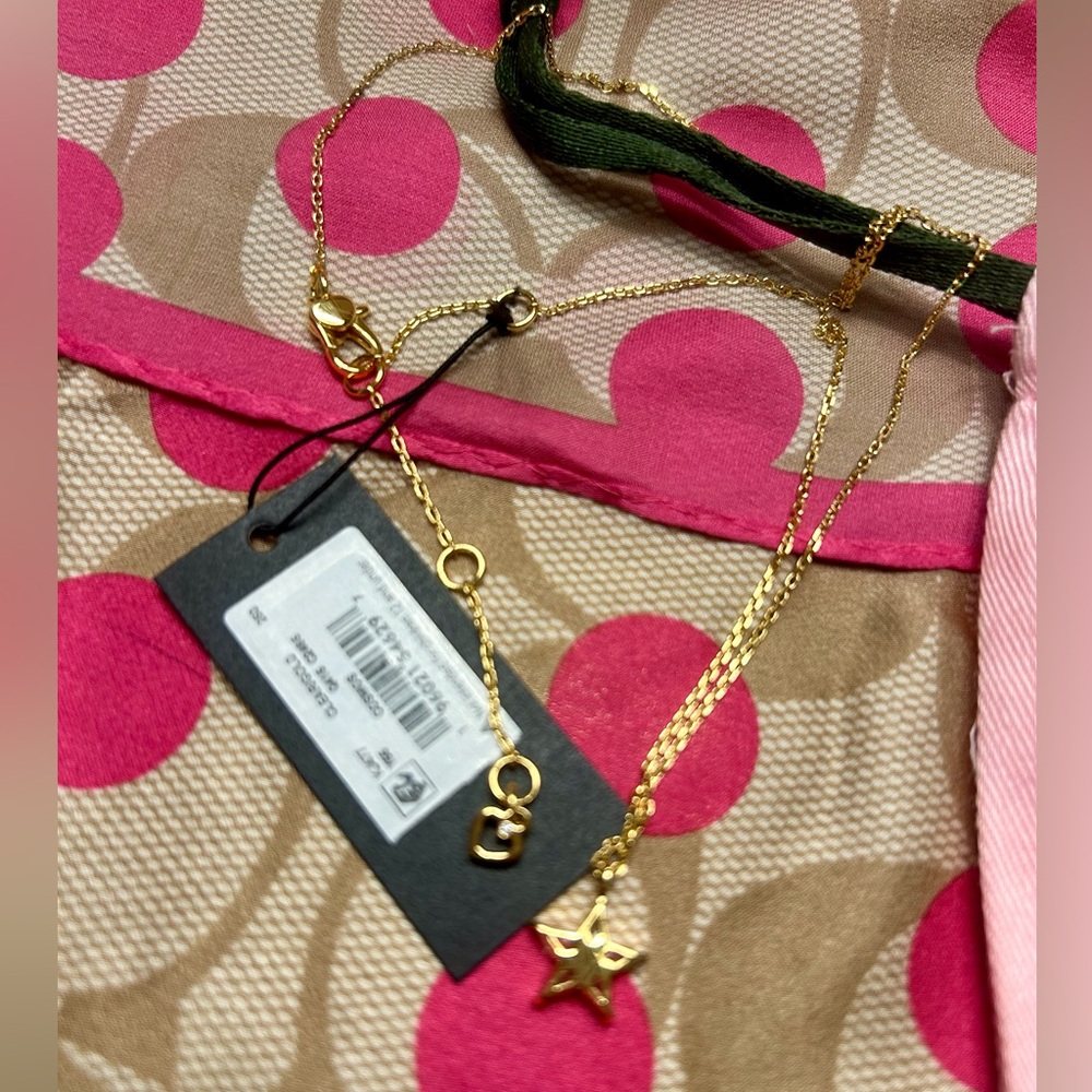 Kate Spade ⭐️ Gold Tone, Cubic Zirconia “Seeing Stars Pave Star” Necklace - Picture 3 of 4